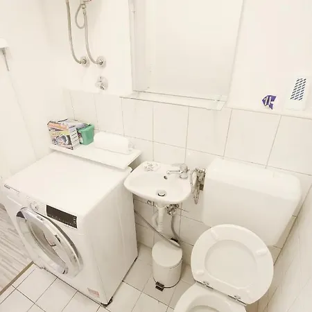 The Flat - Old Town - Center